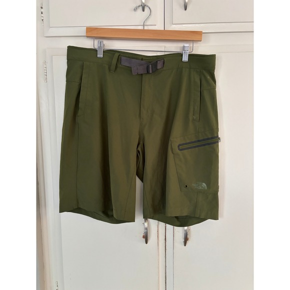The North Face Other - The North Face Mens Army Green Hiking Shorts Integrated Belt Cargo Pocket 36/38
